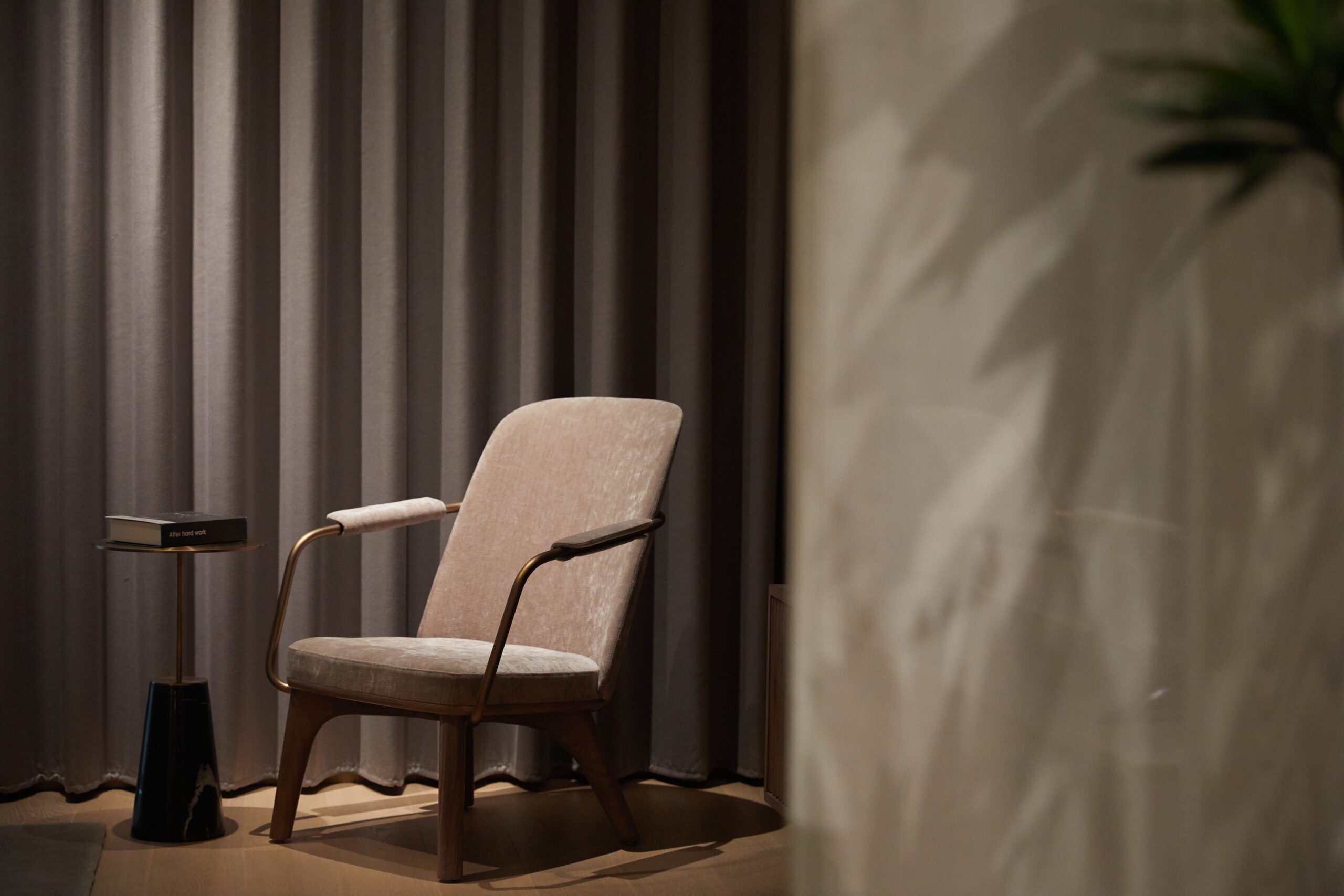 Utility Lounge Chair