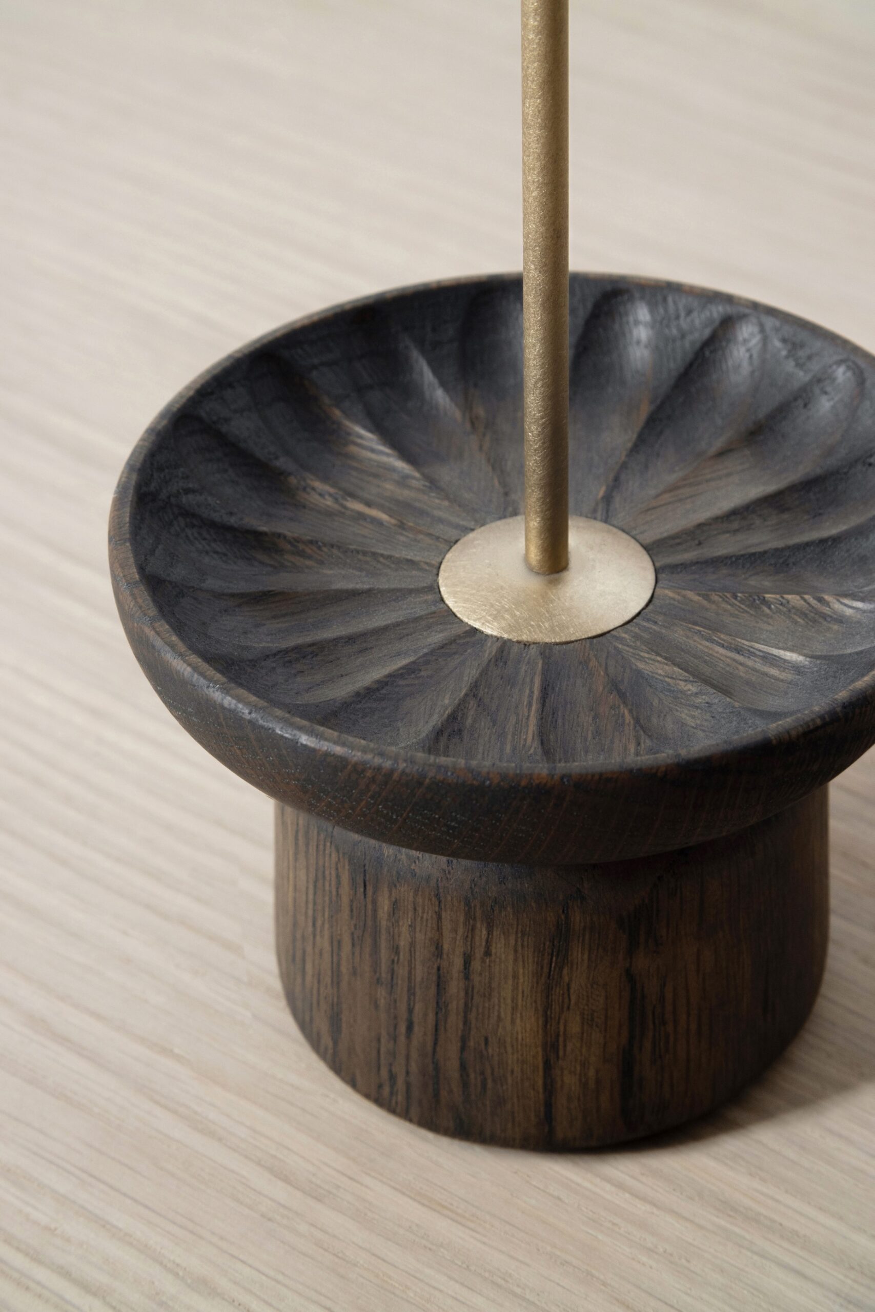 Gong Candle Holder
