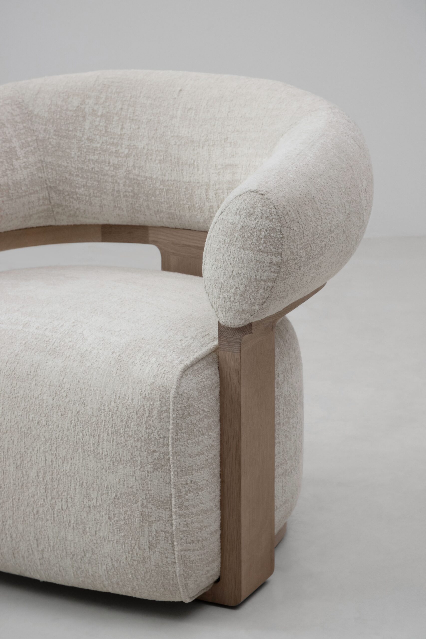 Lola Lounge Chair