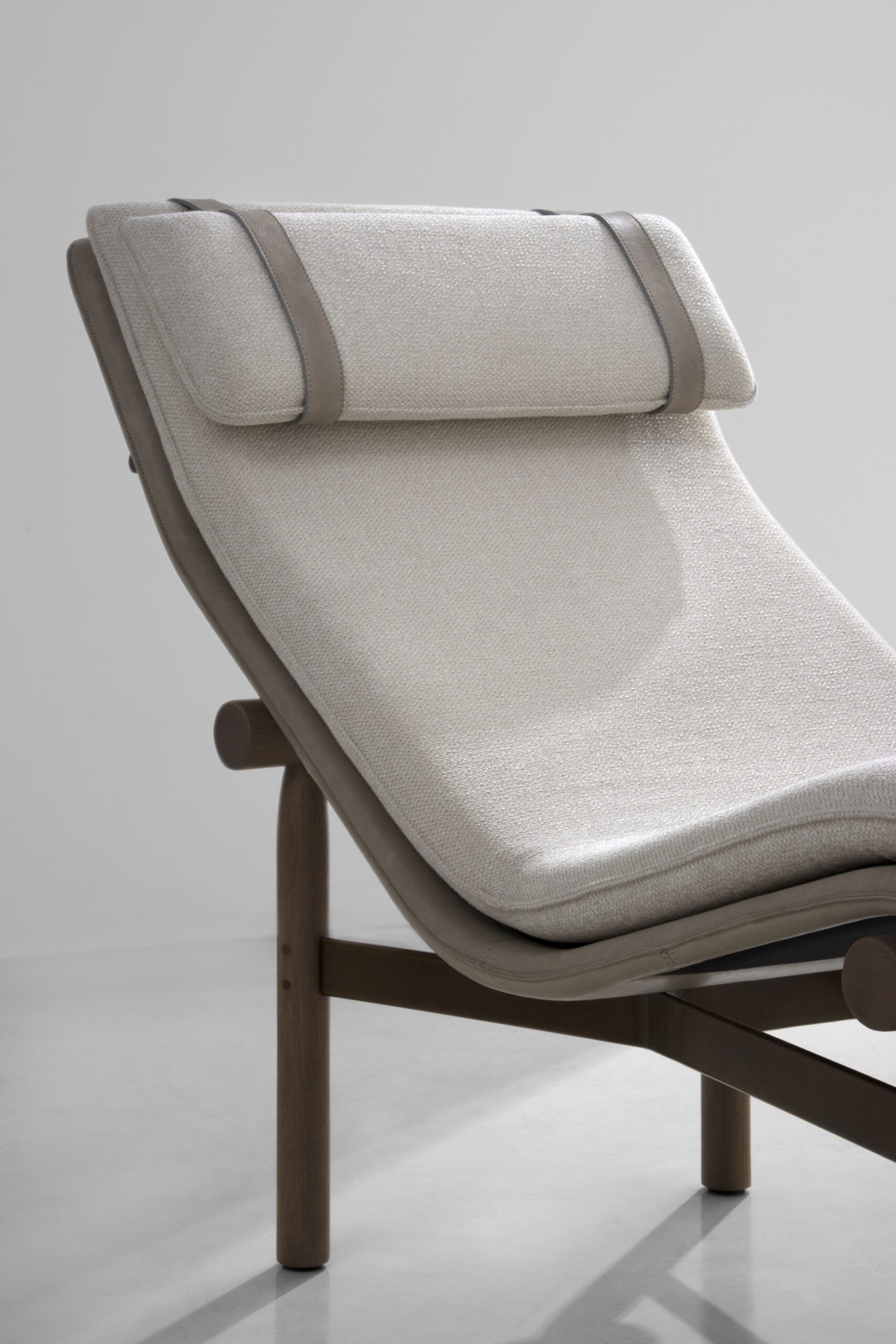 Stilt Chaise Lounge