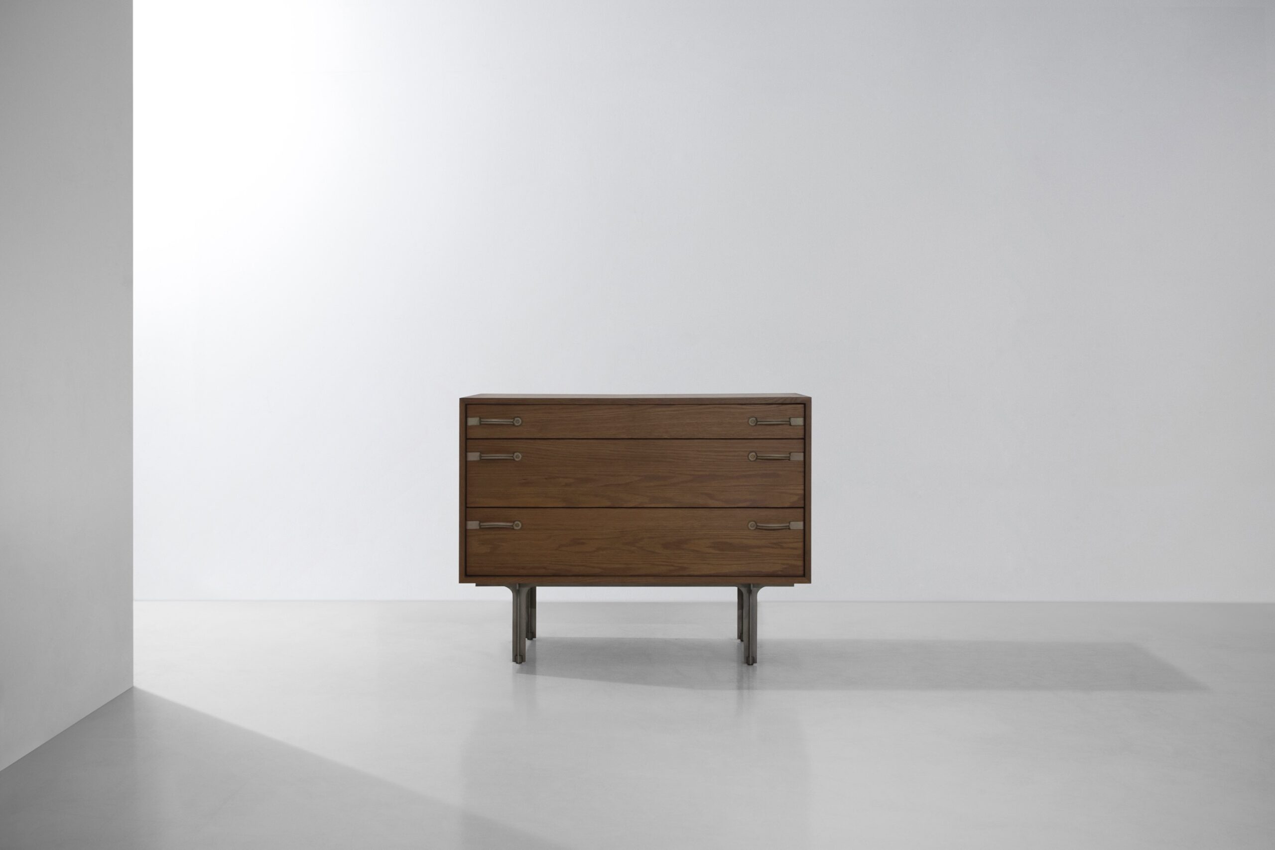 Tote Medium Dresser