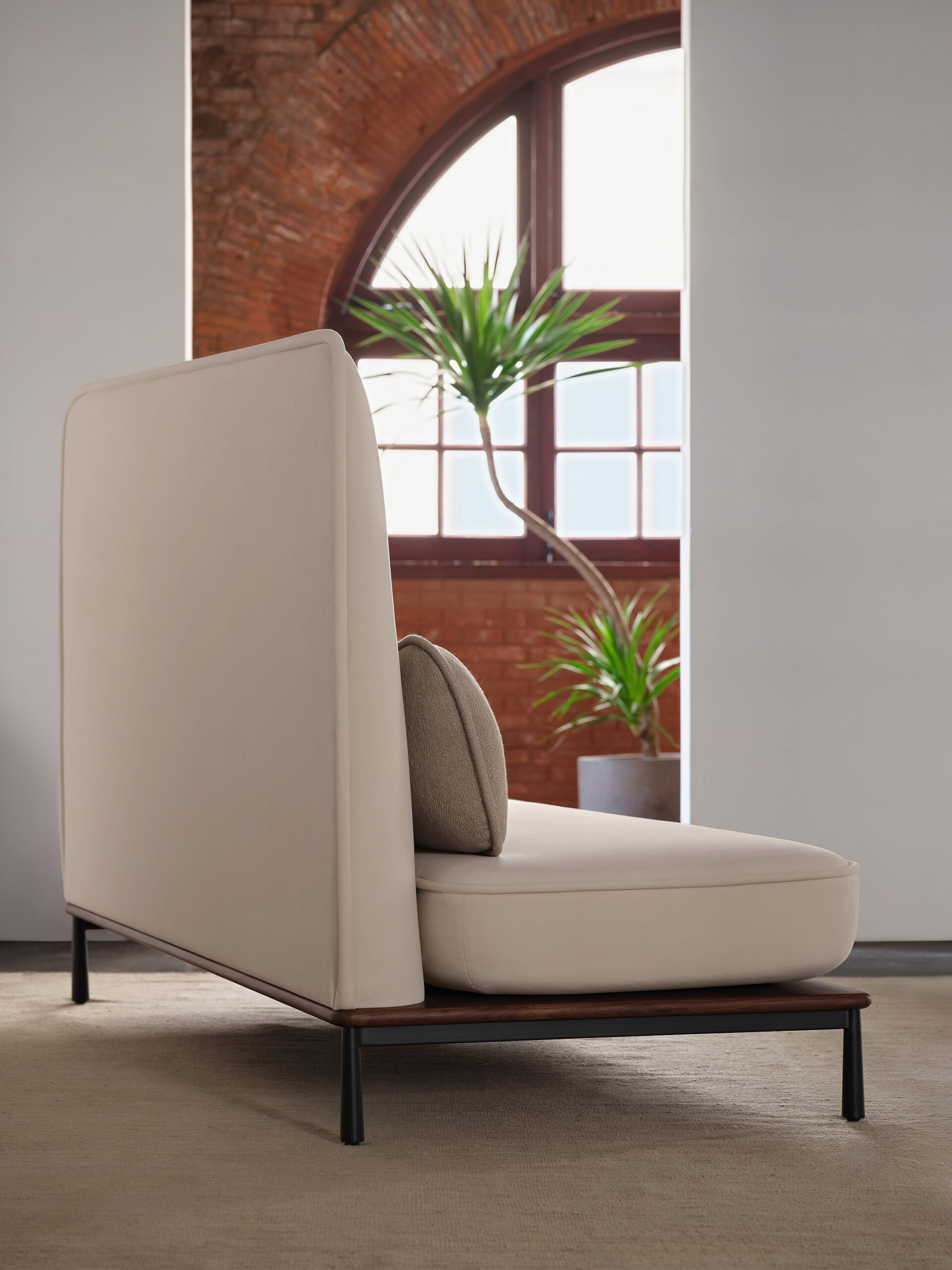 Arc High Back Loveseat Middle Small