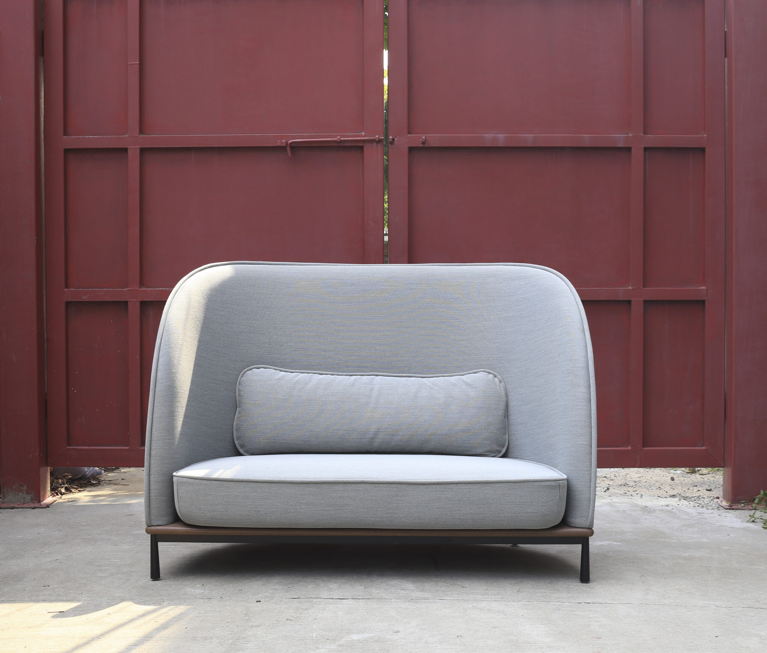 Arc High Back Loveseat