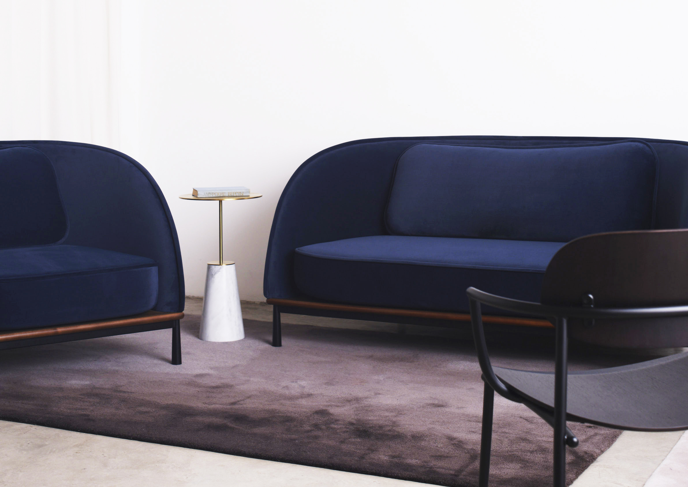 Arc Loveseat